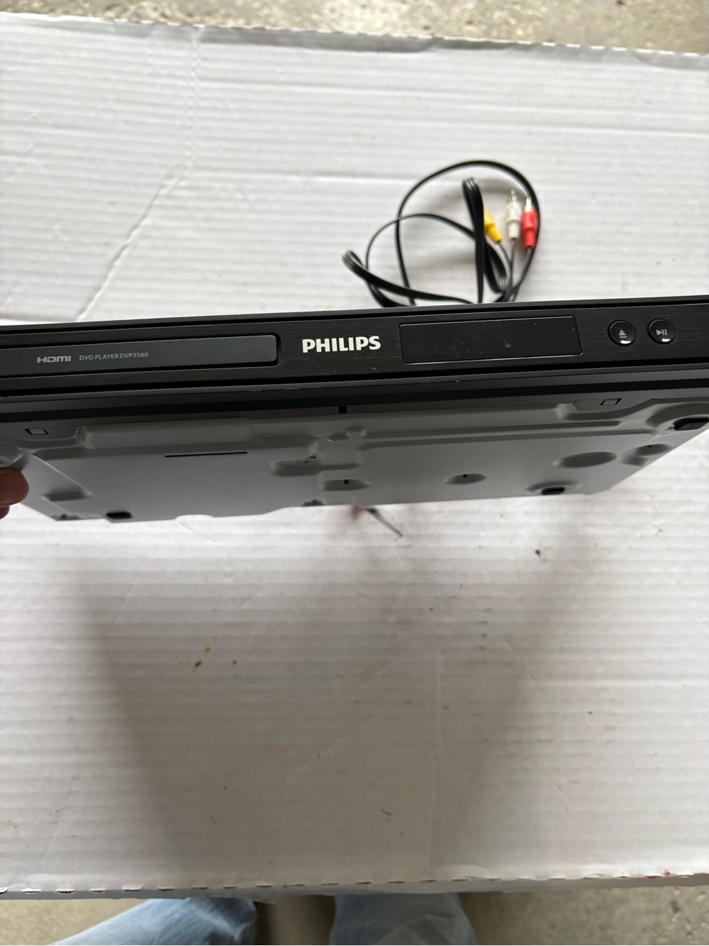 Philips Black Portable DVD 3560Player with AV Cables